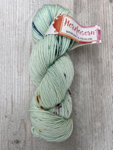 No 13 Mint mit bunten Luftballons Merino 190